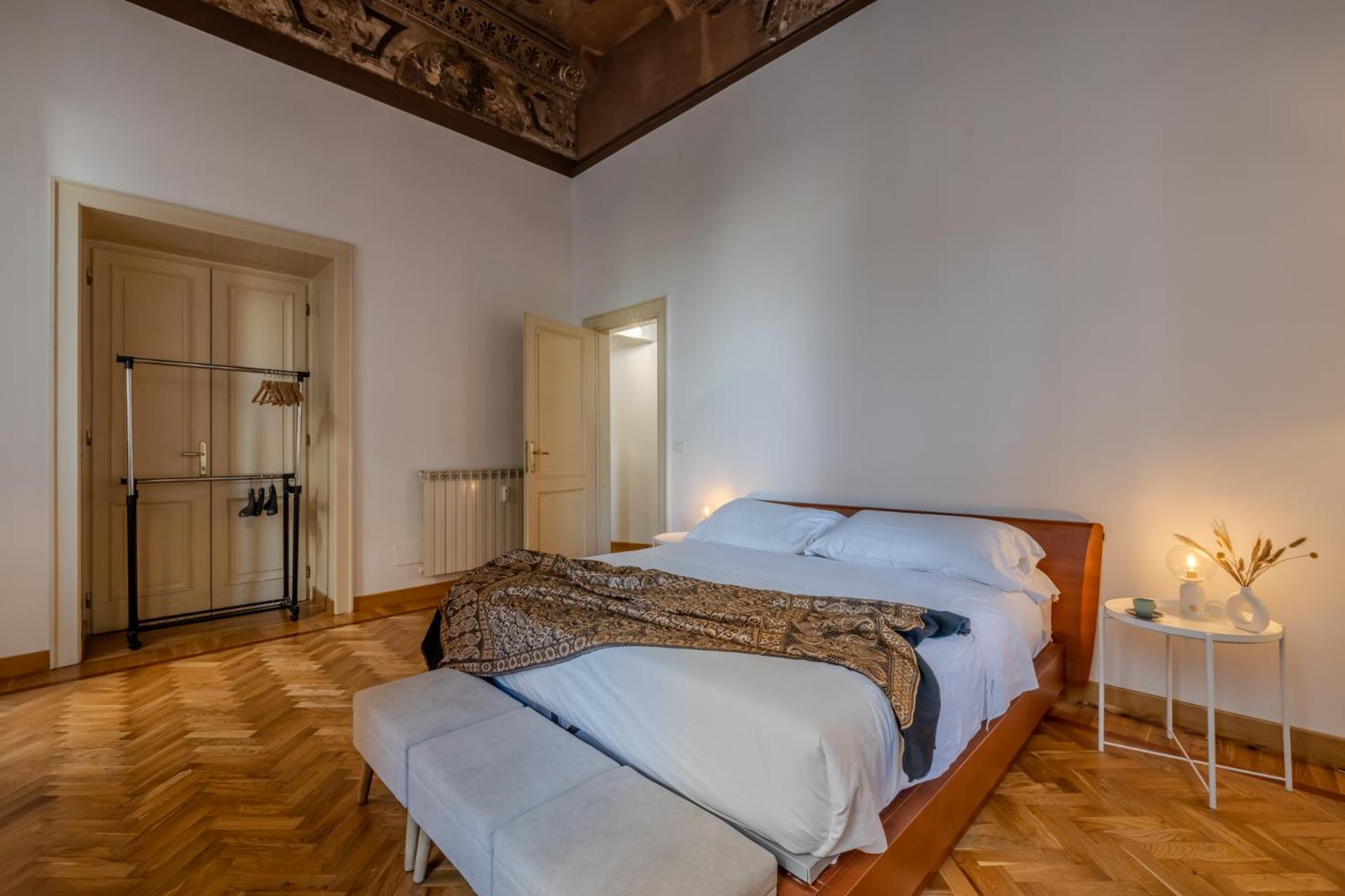 Appartamento Storico In Zona Barberini Roma Exterior foto